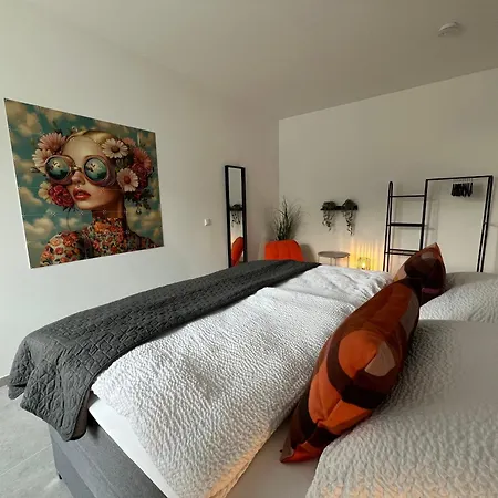 Design Am Rhein I Zentral I 2br I Aufzug I Dachterrasse I Parken I Helloyou X Bright