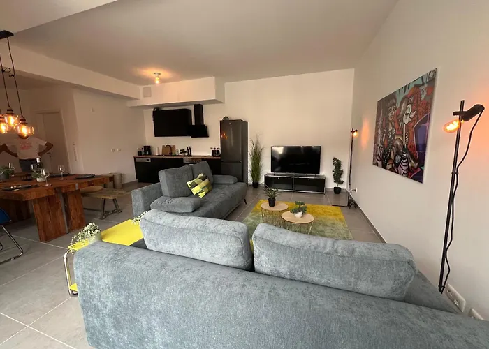 Design Am Rhein I Zentral I 2br I Aufzug I Dachterrasse I Parken I Helloyou X Bright Collection 아파트 빈겐암라인